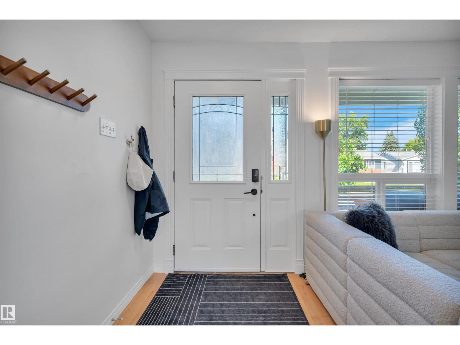 9015 148 ST NW - 16