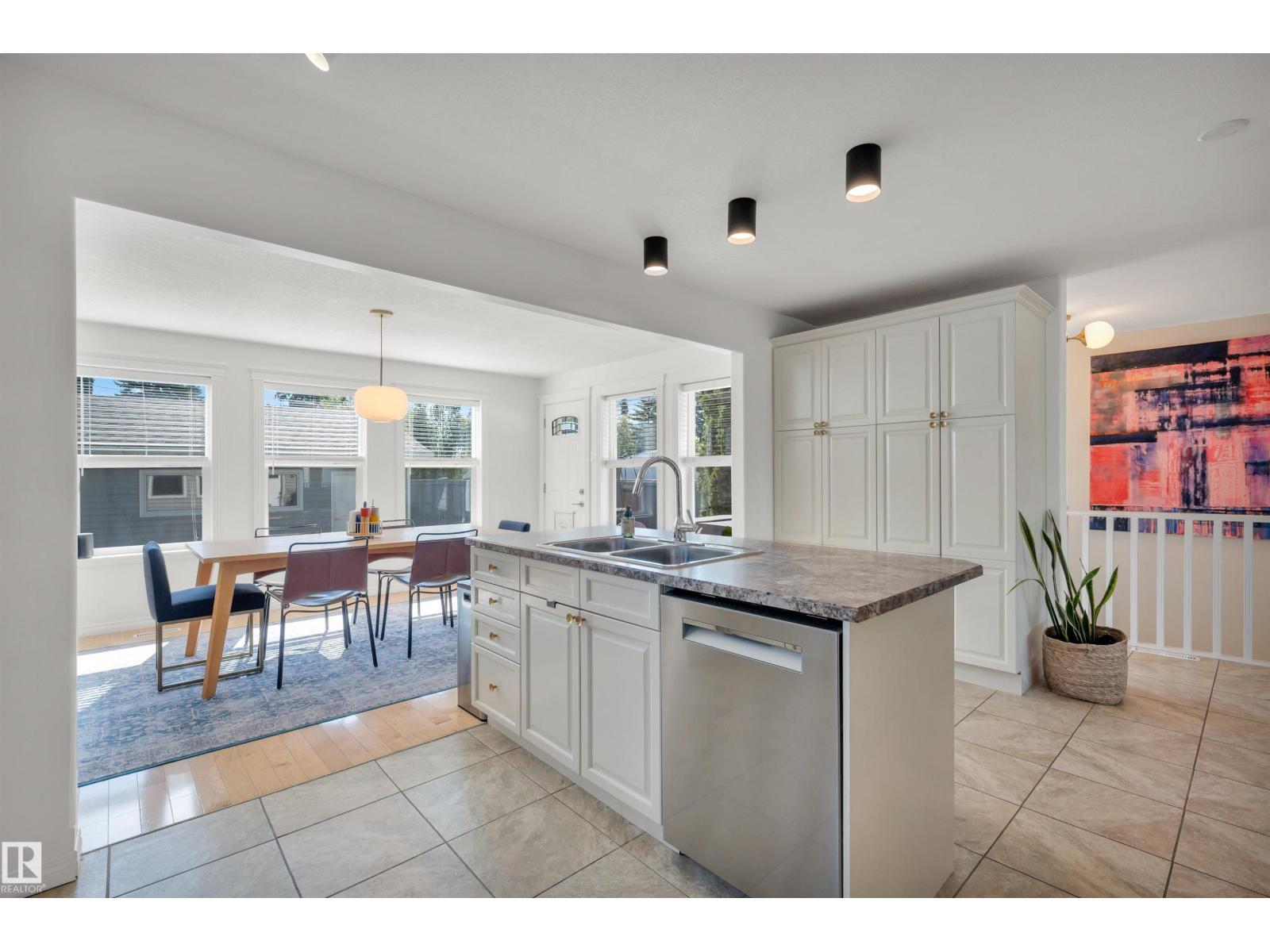 9015 148 ST NW - 25