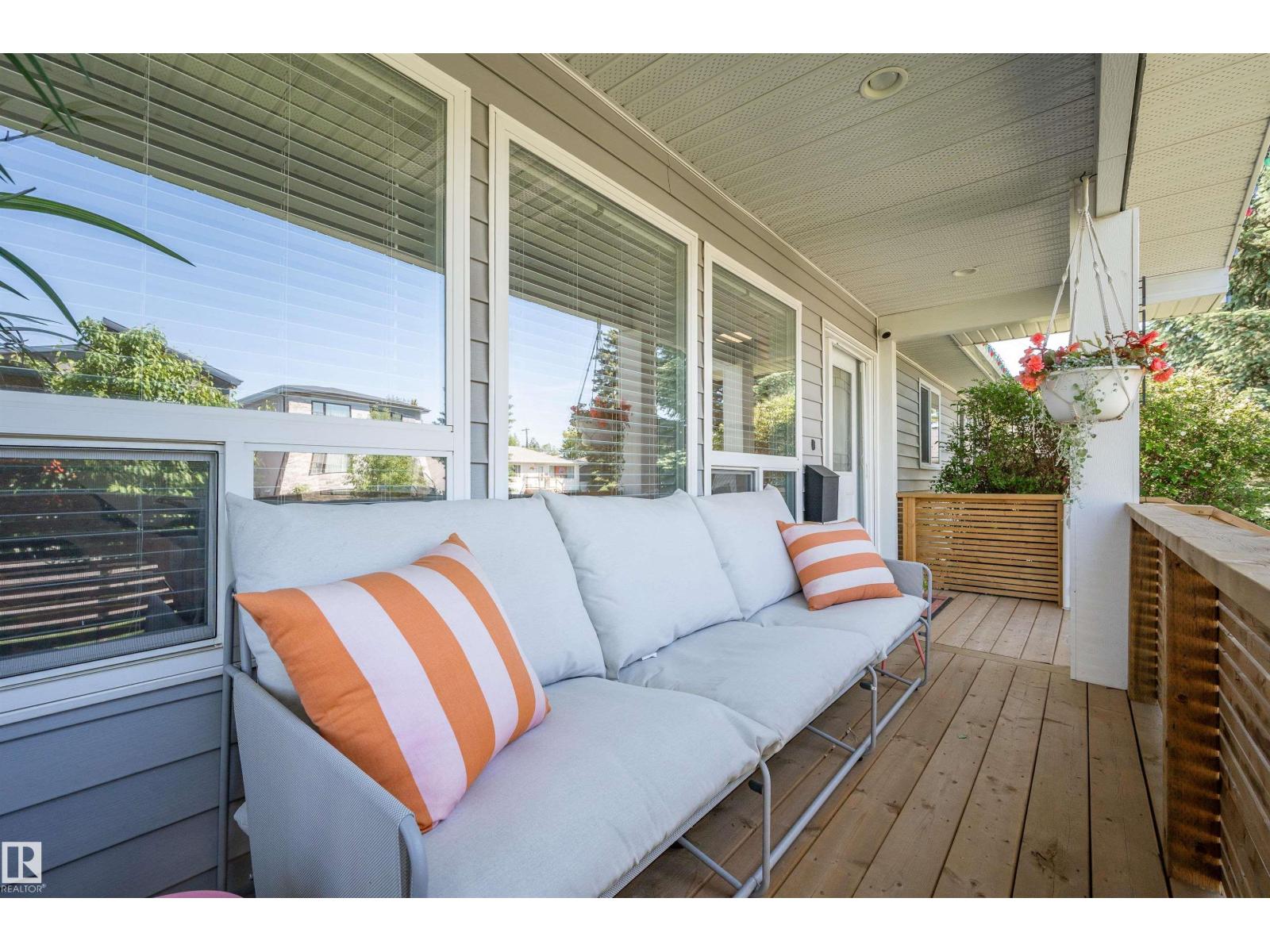9015 148 ST NW - 14