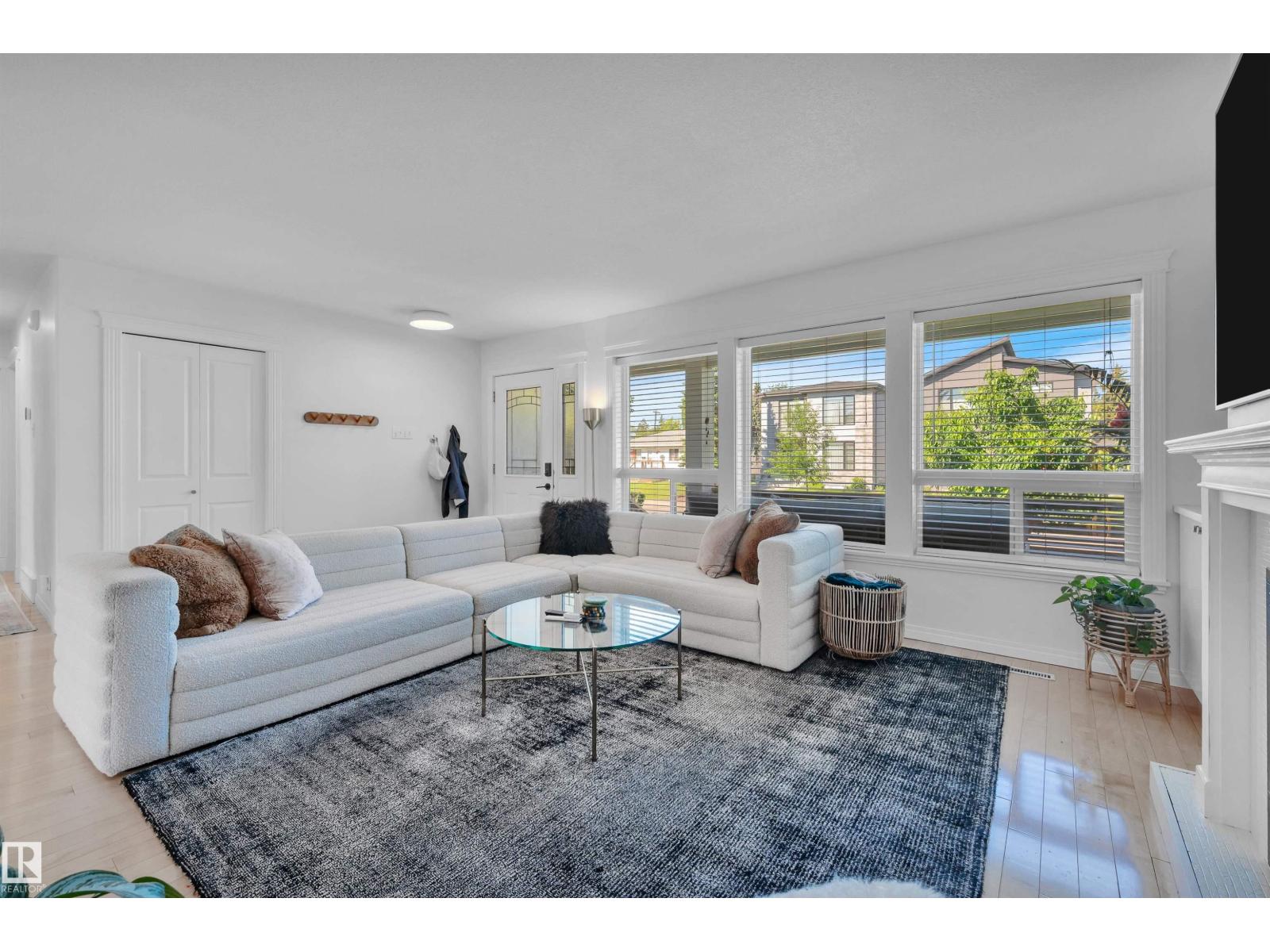9015 148 ST NW - 5