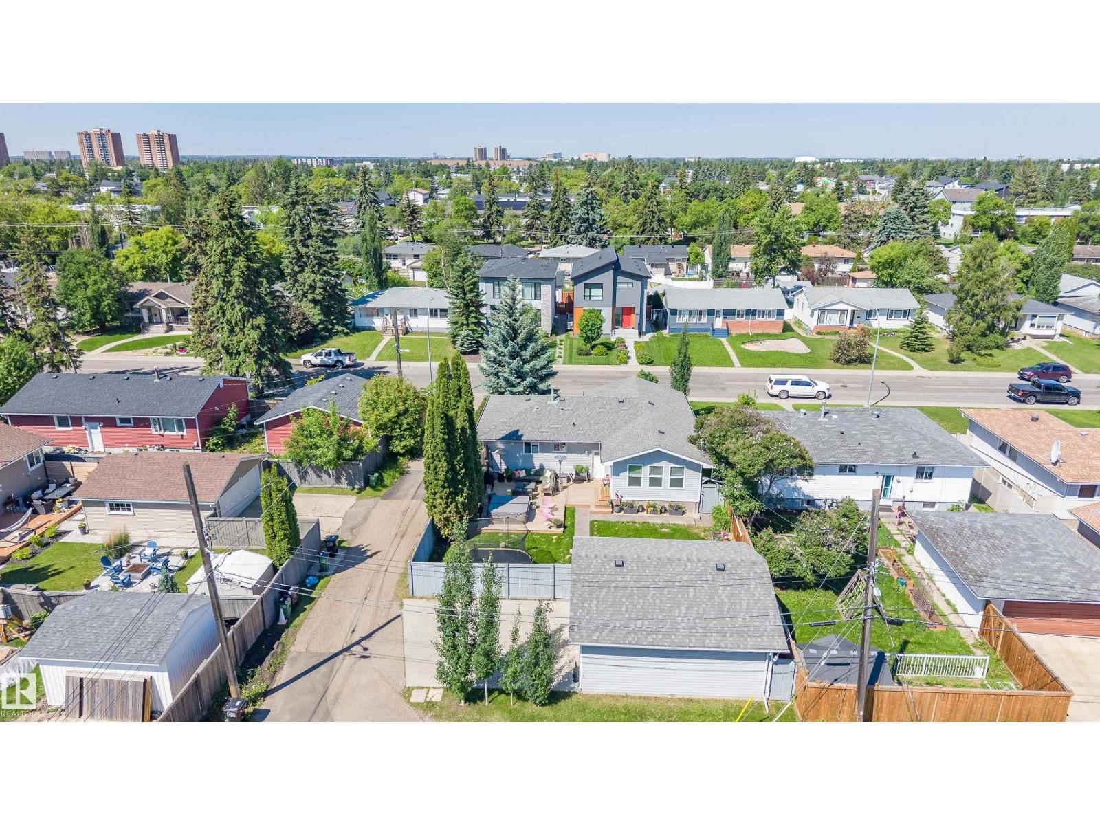 9015 148 ST NW - 47