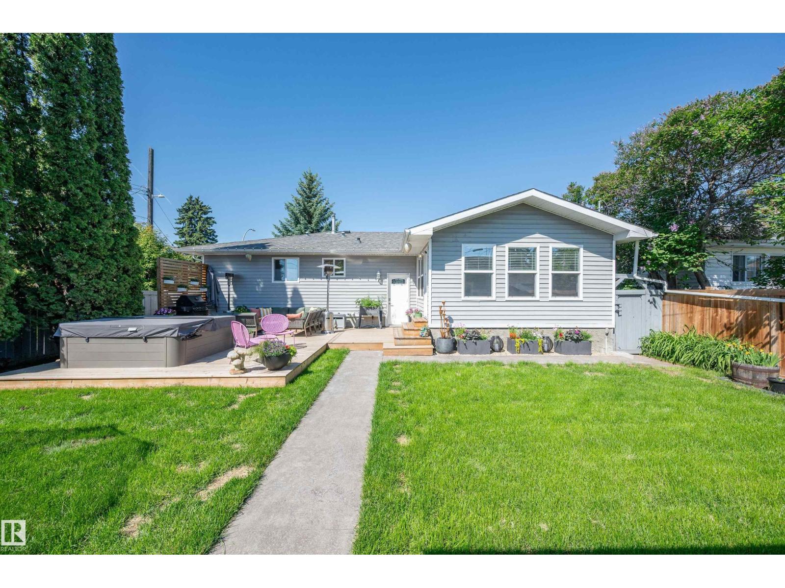 9015 148 ST NW - 54