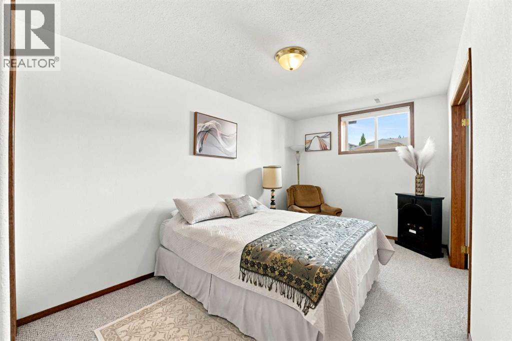109 Logan Close — photo 30