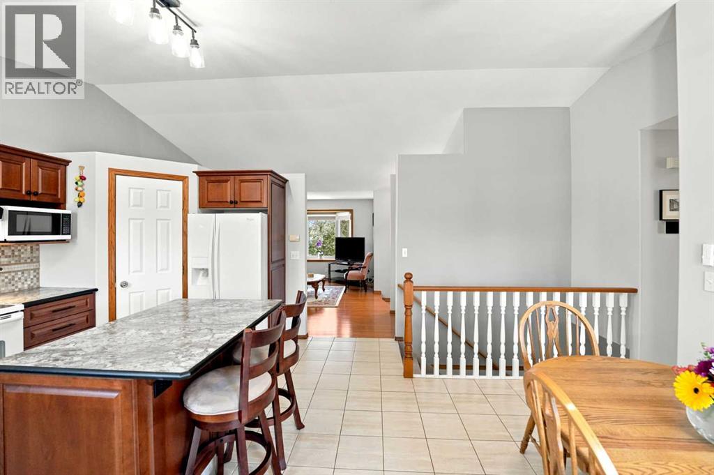 109 Logan Close — photo 13