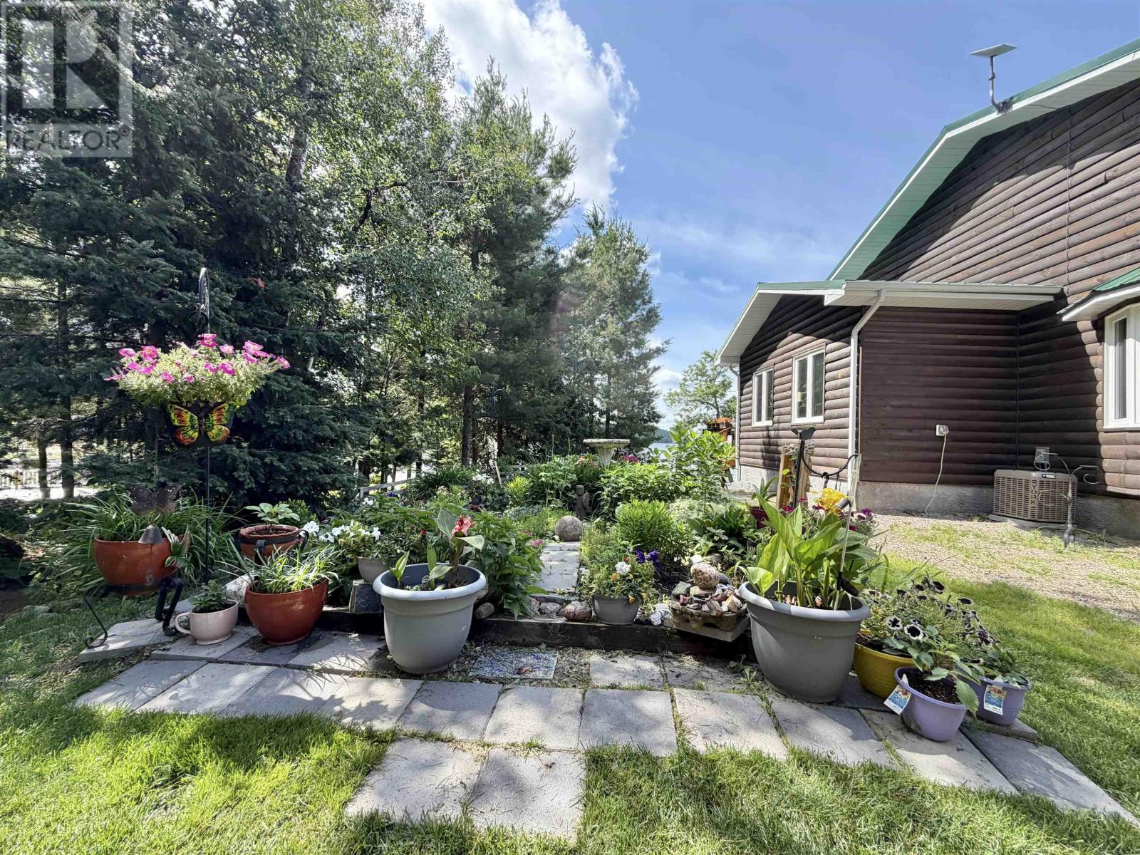 677 Old Station RD - 26