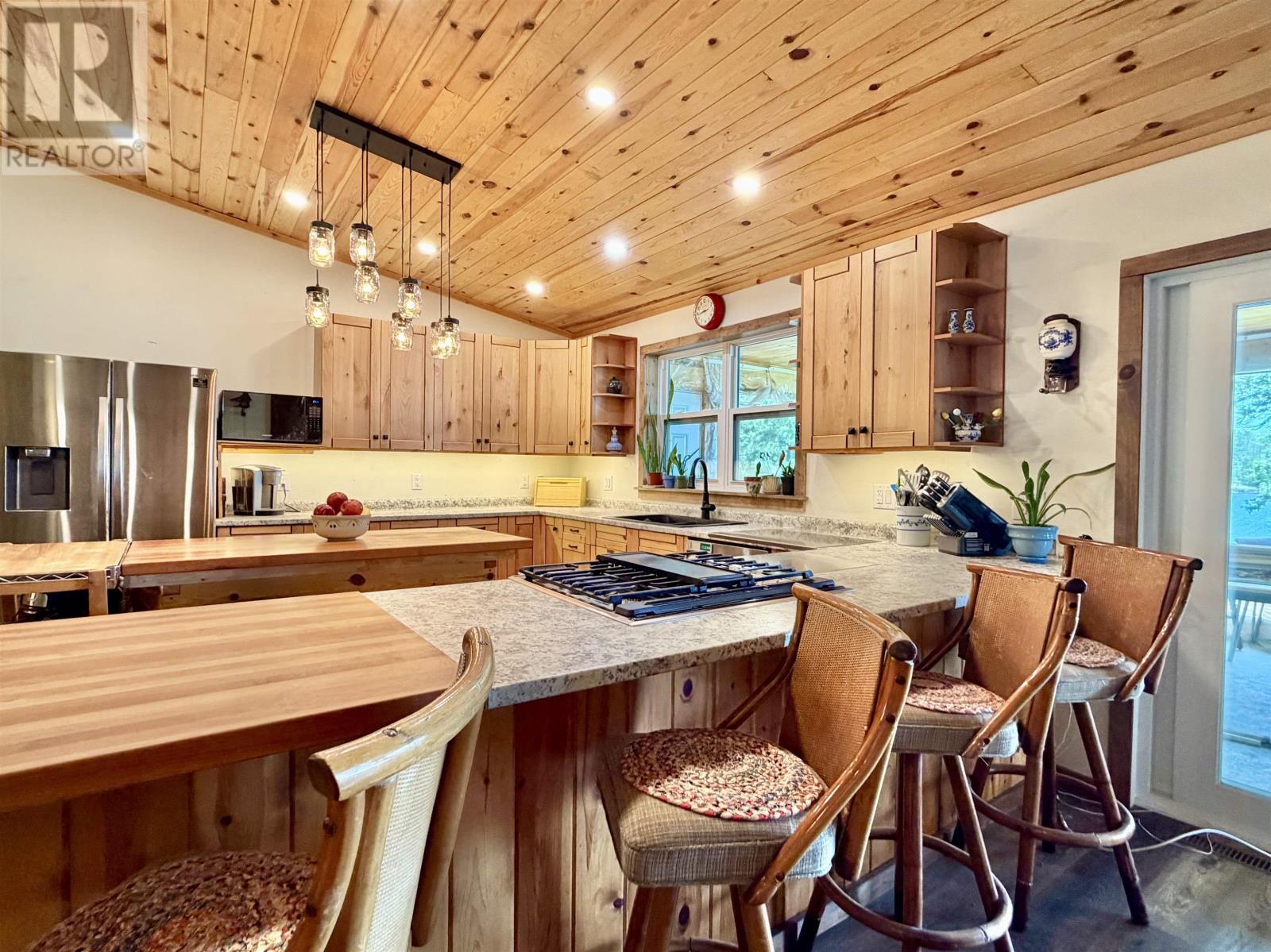 677 Old Station RD - 7