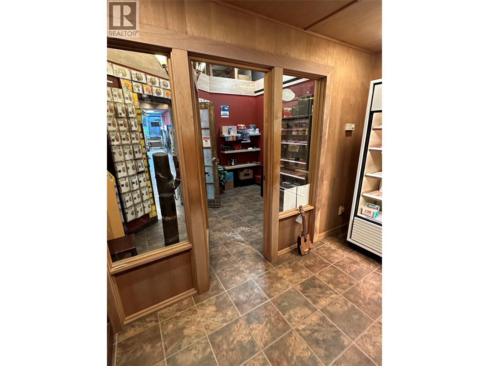 107 1835 Dilworth Drive, Kelowna