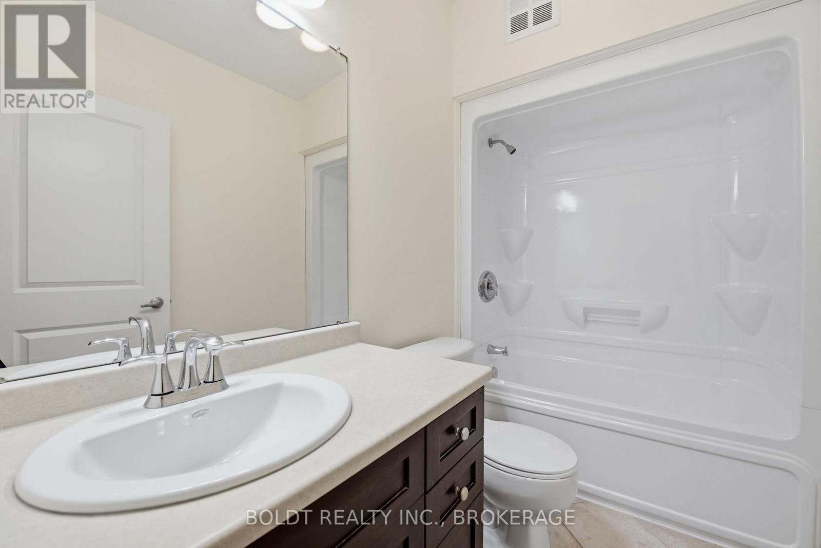 #8 49 ONTARIO STREET - 20