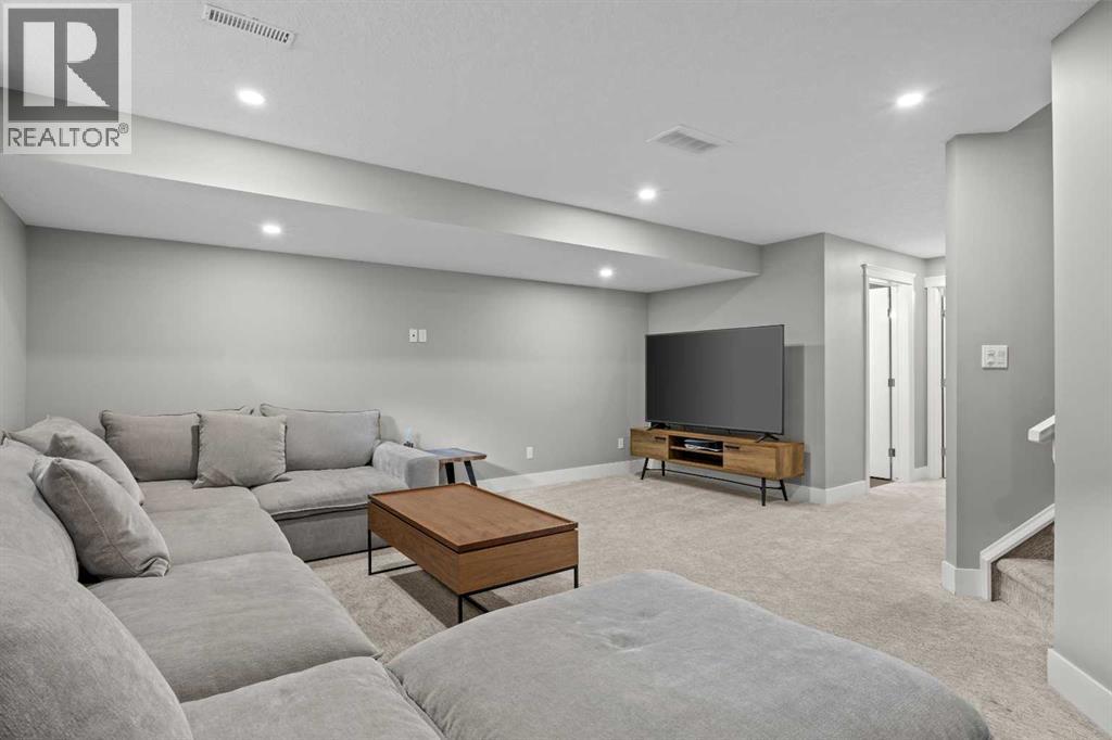 #2 1728 36 Avenue SW - 28