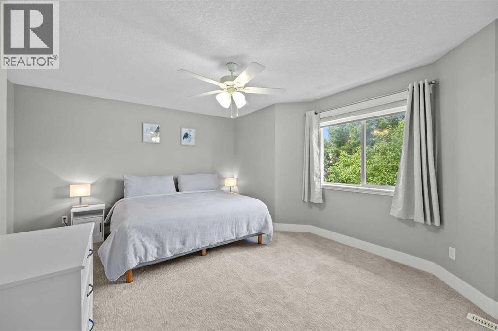 #2 1728 36 Avenue SW - 17