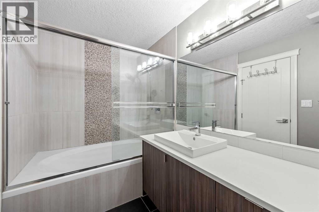#2 1728 36 Avenue SW - 21