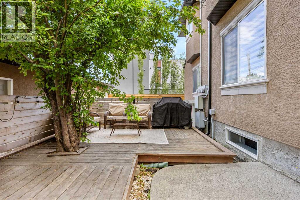 #2 1728 36 Avenue SW - 35