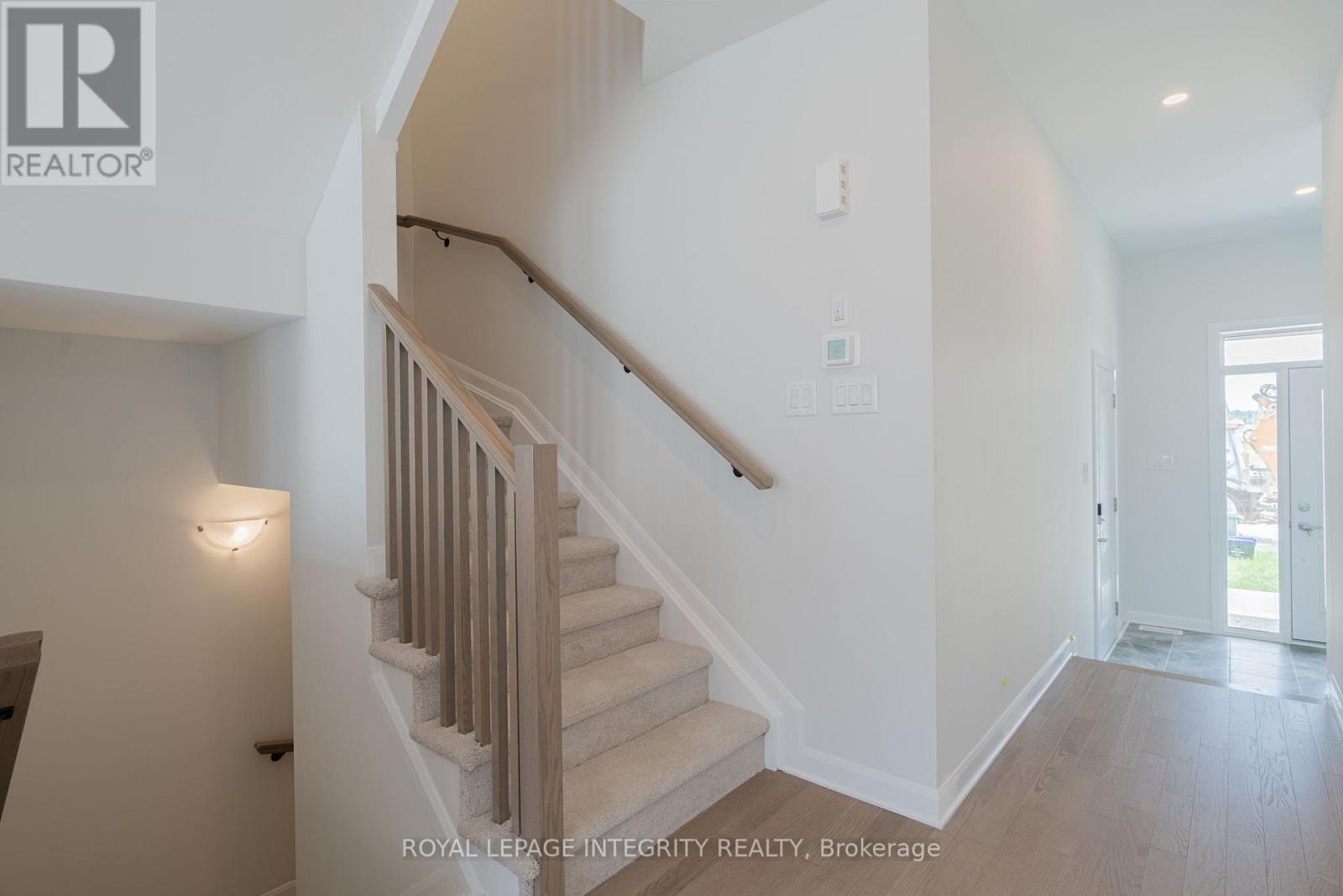 3 Bed, 4 Bath House for Rent in Ottawa – 409 SILICON WAY, Ottawa – MLS# X13553730 - Image 13