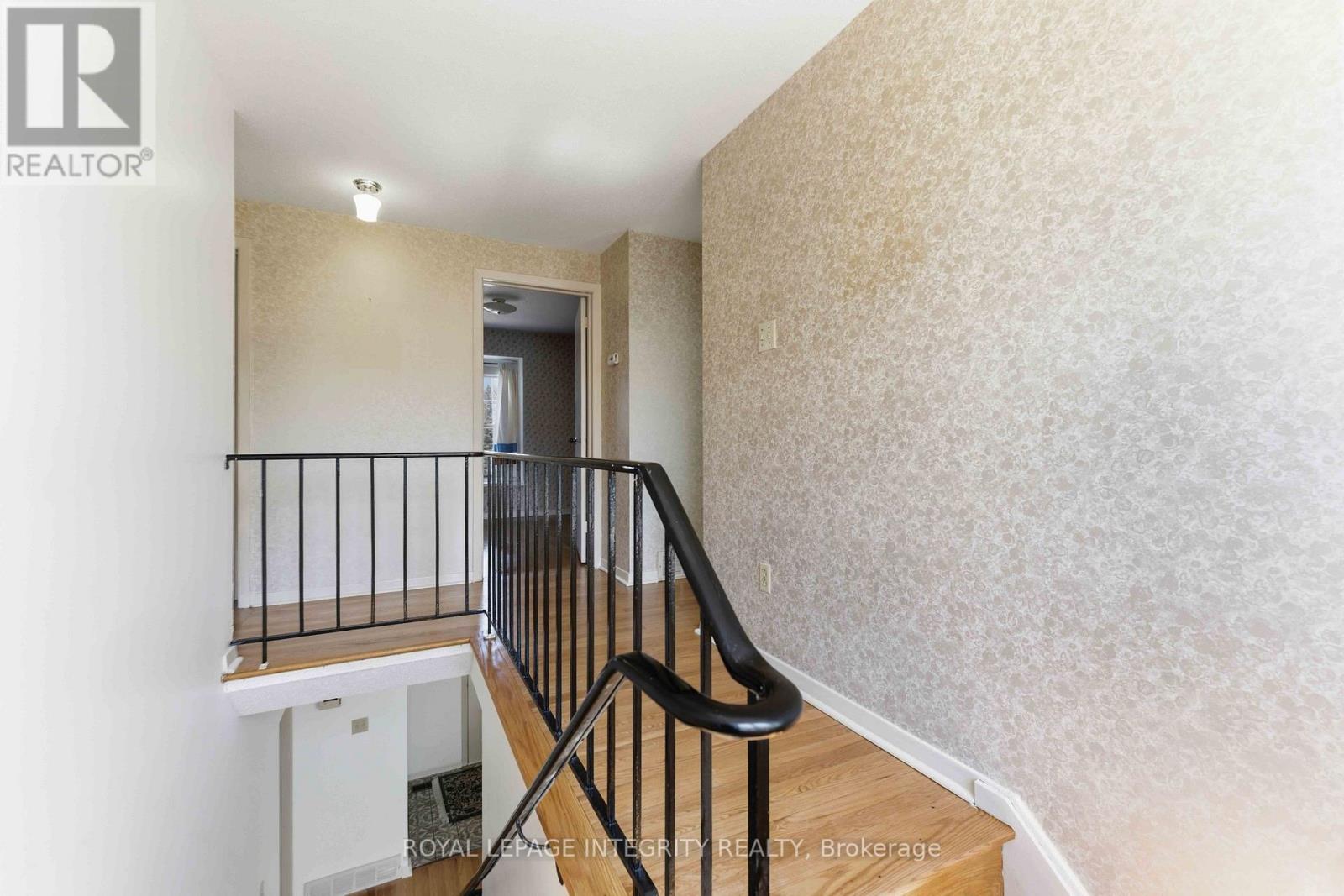 4 Bed, 3 Bath House for Rent in Ottawa – 1842 PLAYFAIR DRIVE, Ottawa – MLS# X13553736 - Image 17