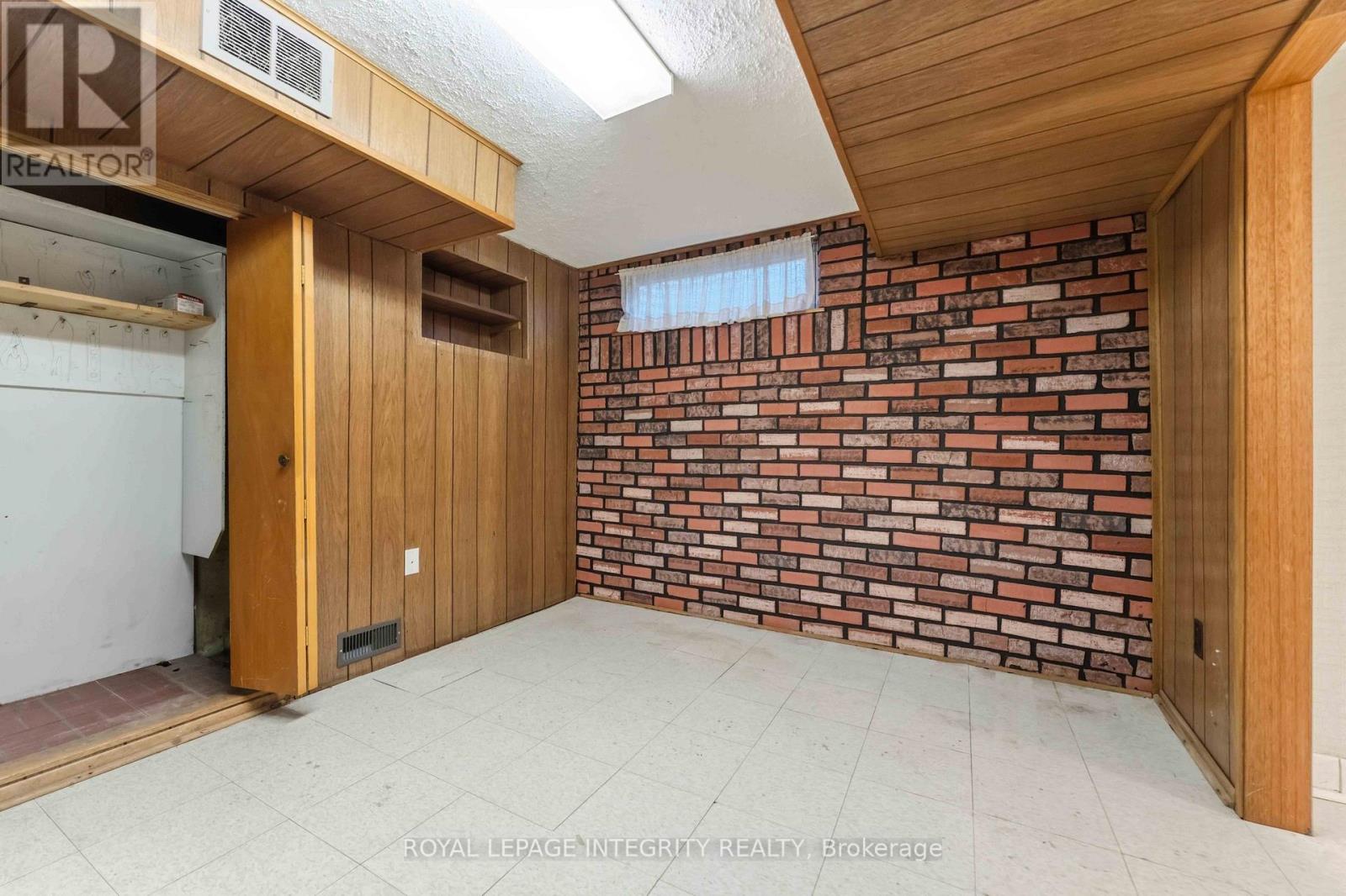 4 Bed, 3 Bath House for Rent in Ottawa – 1842 PLAYFAIR DRIVE, Ottawa – MLS# X13553736 - Image 33