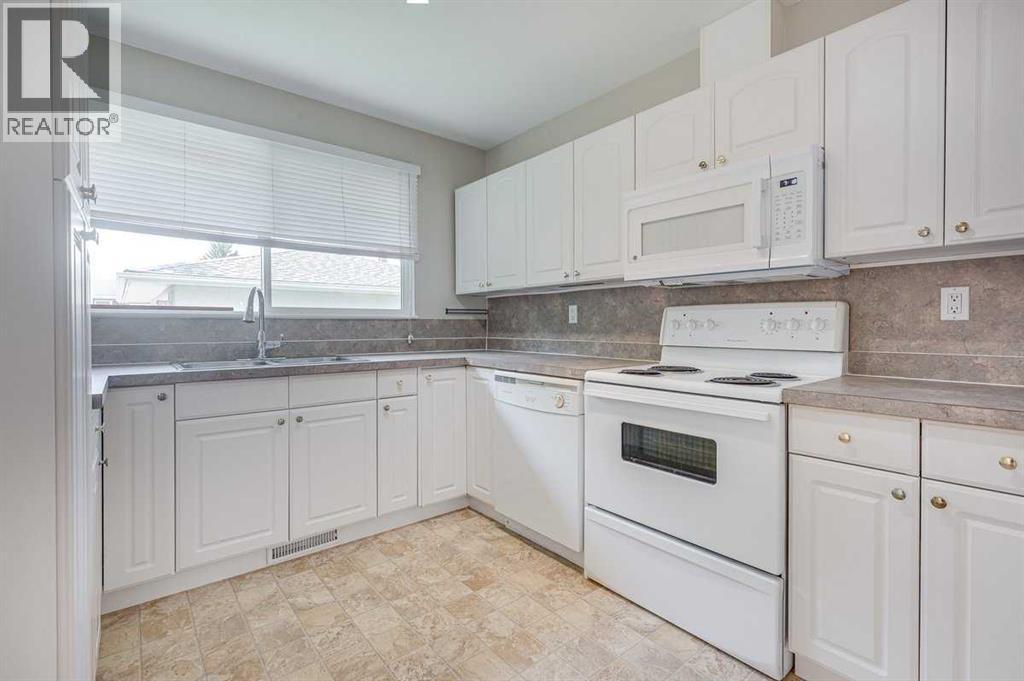 5958 West Park Crescent Crescent N - 15