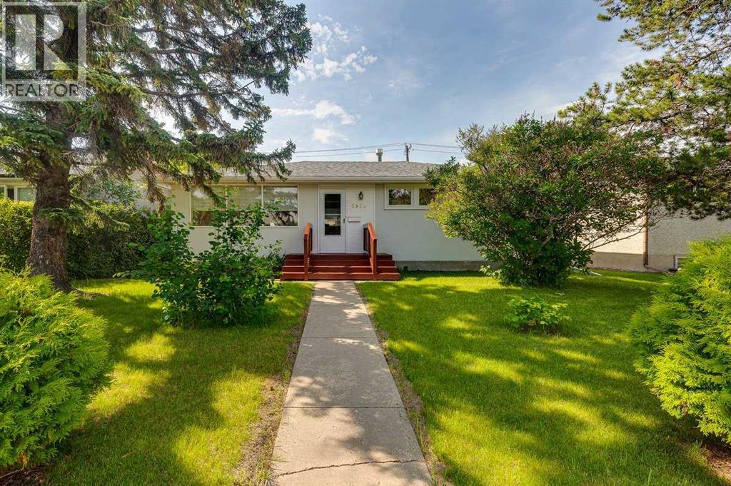 5958 West Park Crescent Crescent N - 1