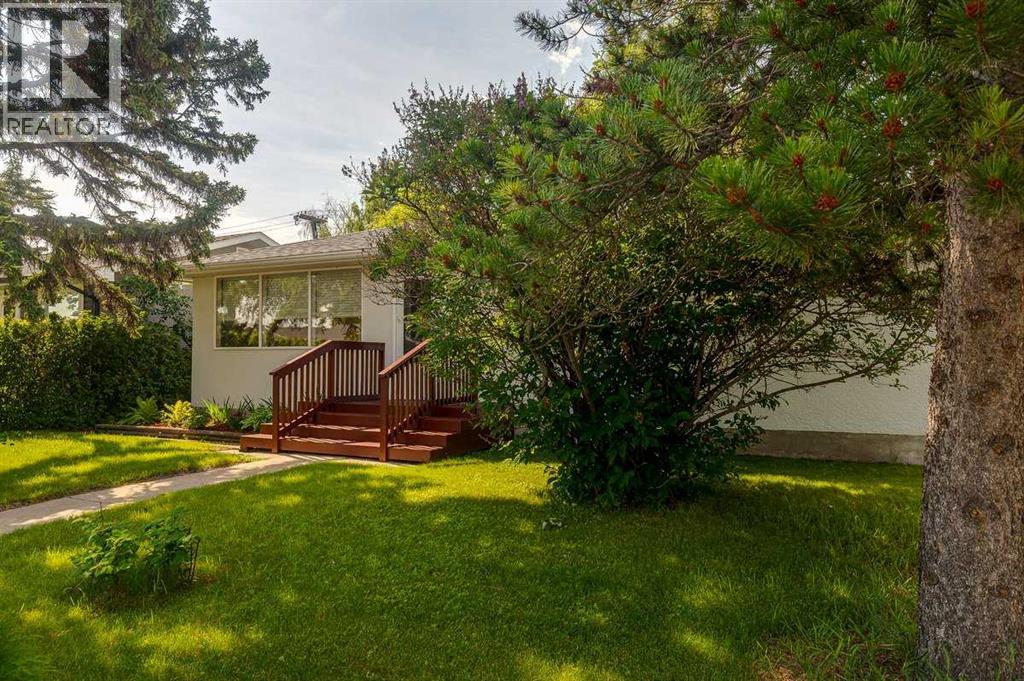 5958 West Park Crescent Crescent N - 3