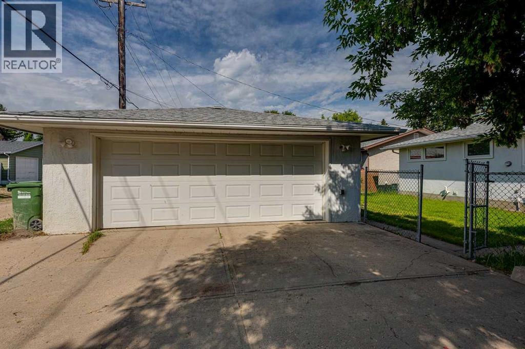 5958 West Park Crescent Crescent N - 45