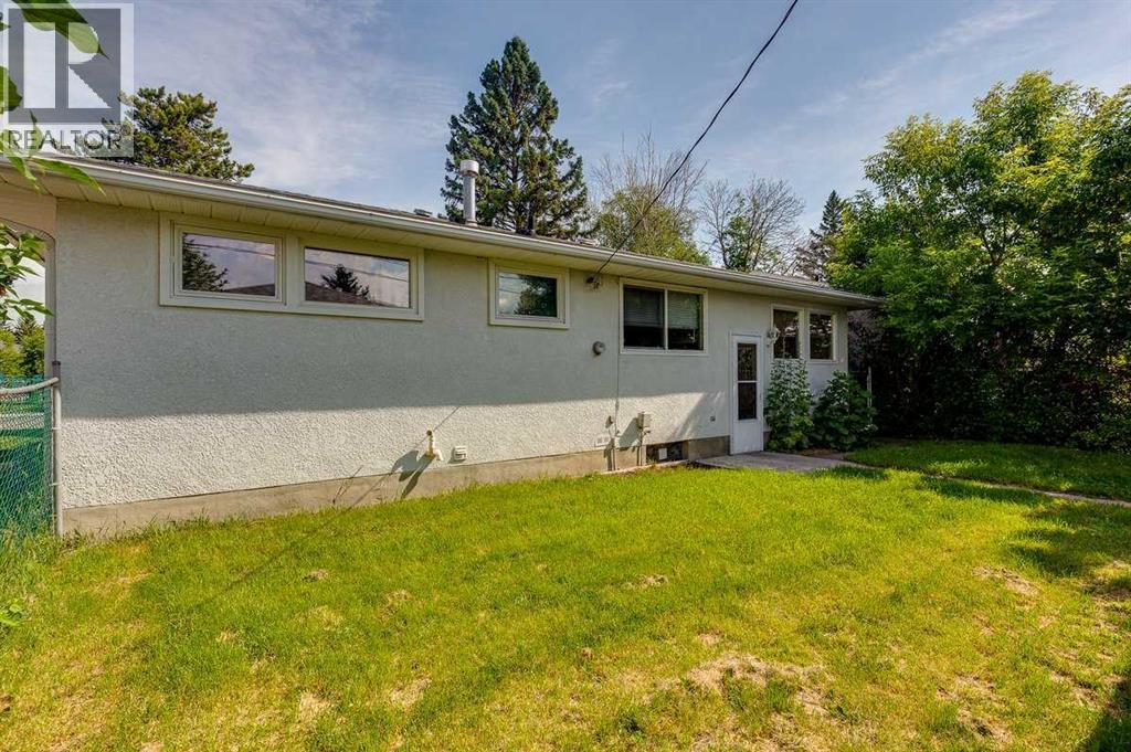 5958 West Park Crescent Crescent N - 43
