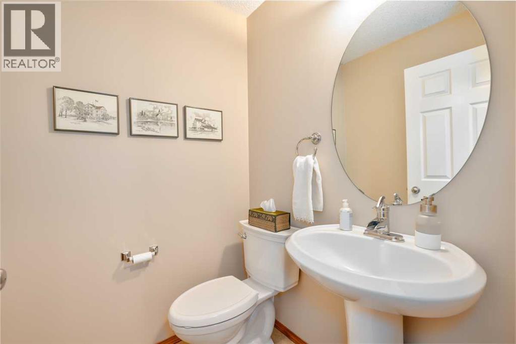 42 Royal Birch Landing NW - 14