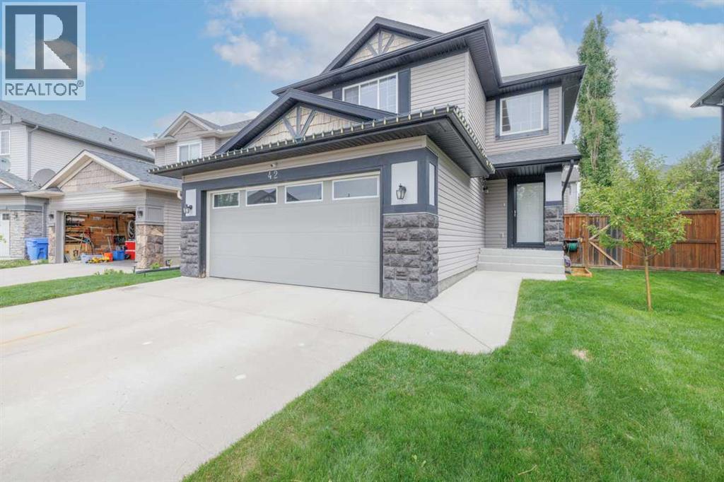 42 Royal Birch Landing NW - 1