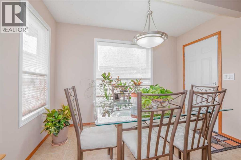 42 Royal Birch Landing NW - 12