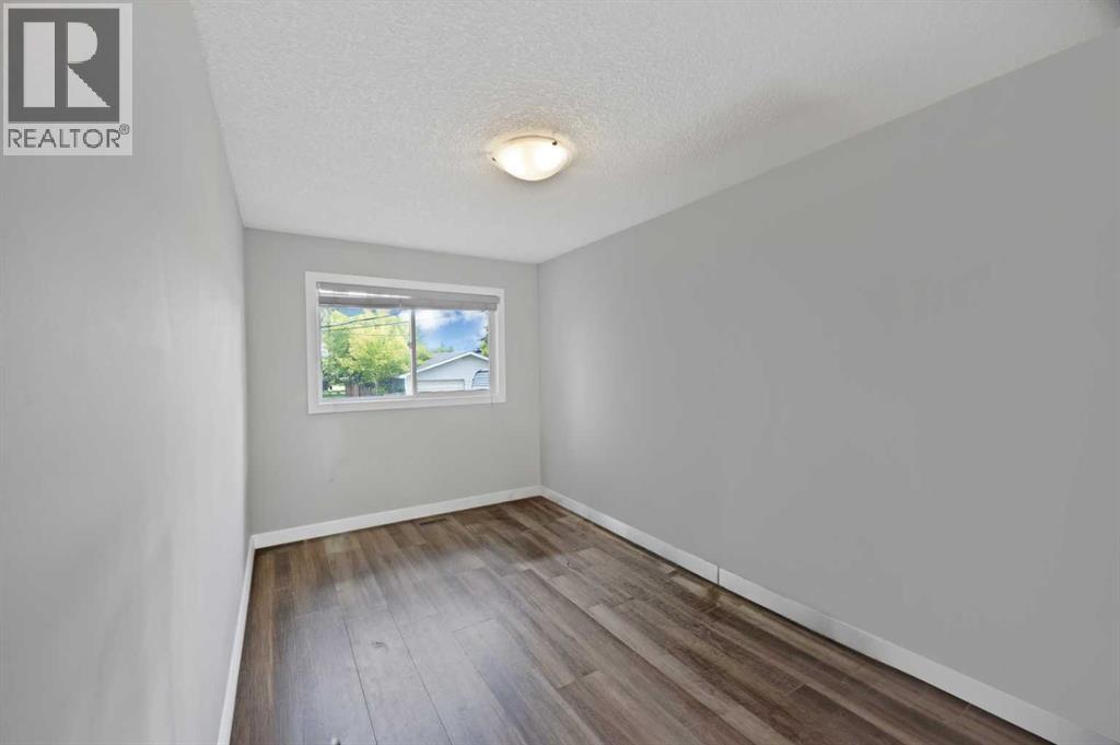 4 Richards Crescent — photo 22