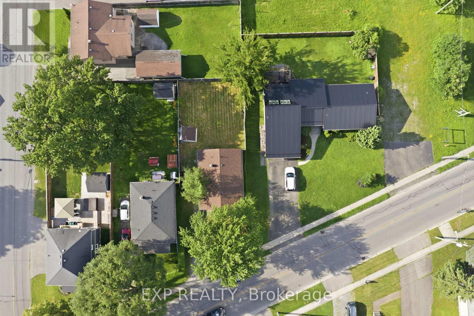 29 ROCKWOOD AVENUE - 30