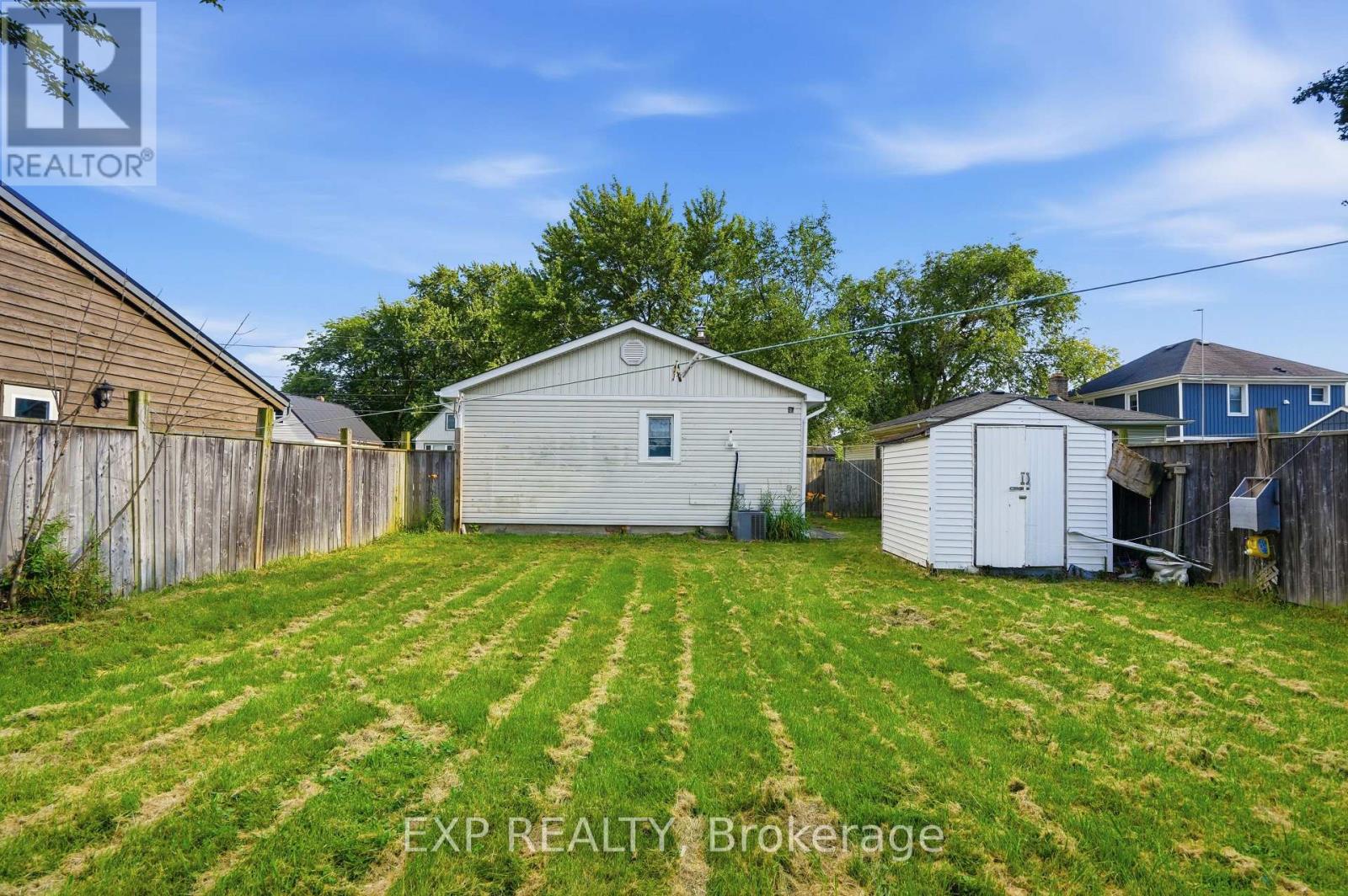 29 ROCKWOOD AVENUE - 32