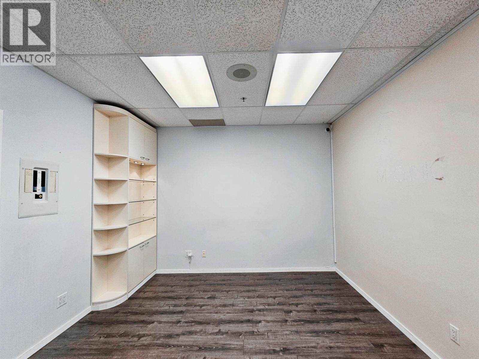 415 4538 KINGSWAY, Burnaby — photo 2