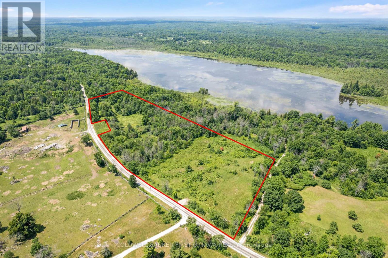 lot lines are approximate