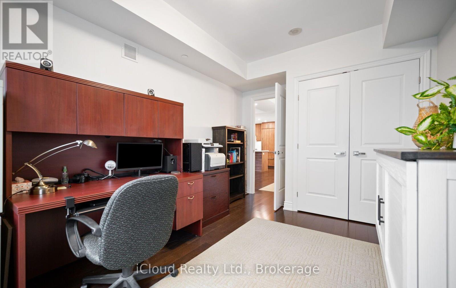 #625 3500 LAKESHORE ROAD W - 20
