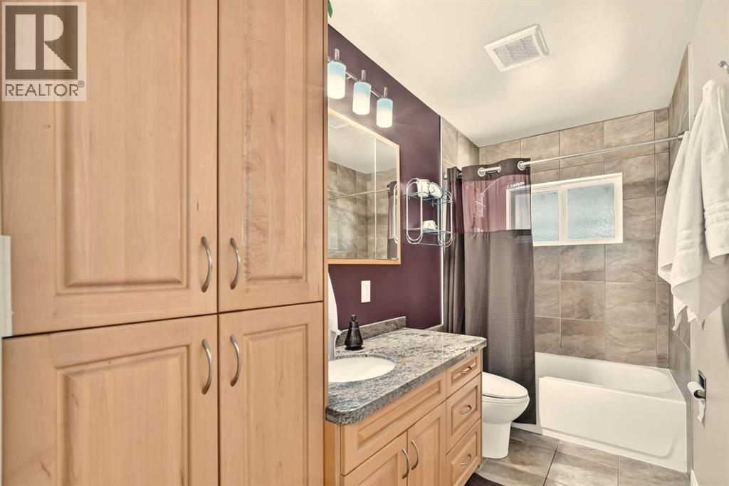 2024 Chicoutimi Drive NW - 10