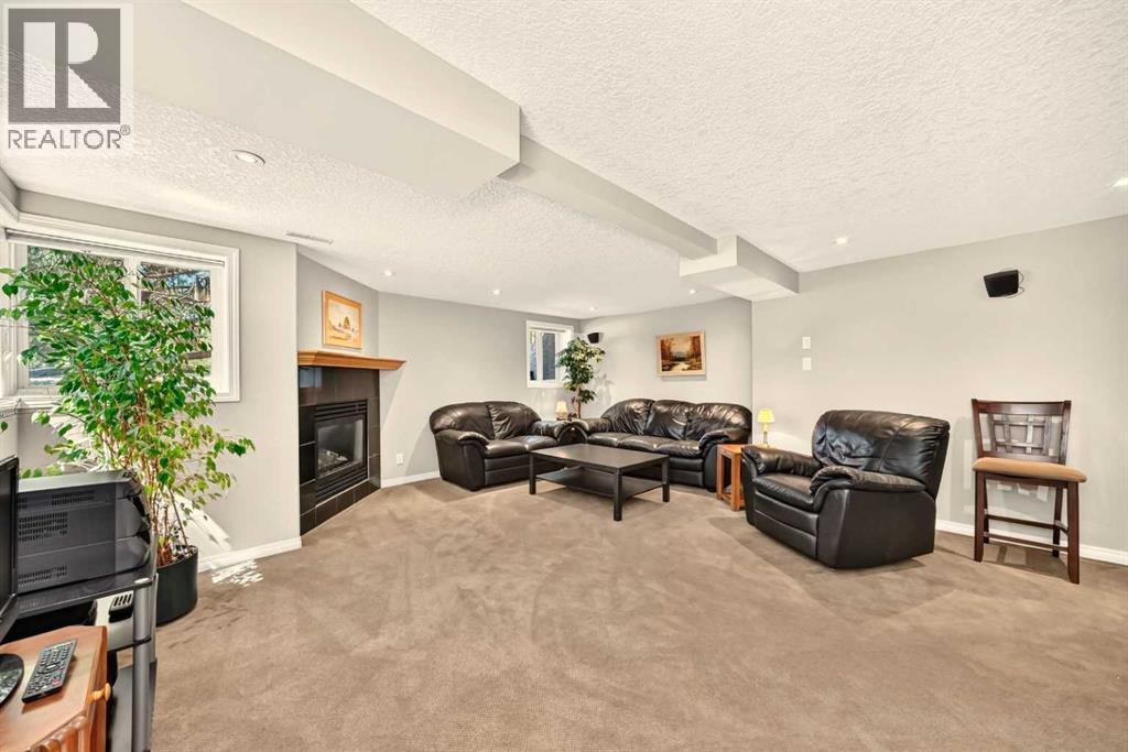 2024 Chicoutimi Drive NW - 18
