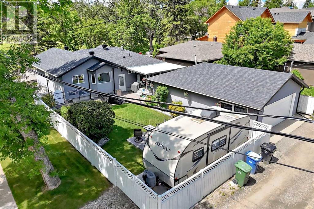 2024 Chicoutimi Drive NW - 40