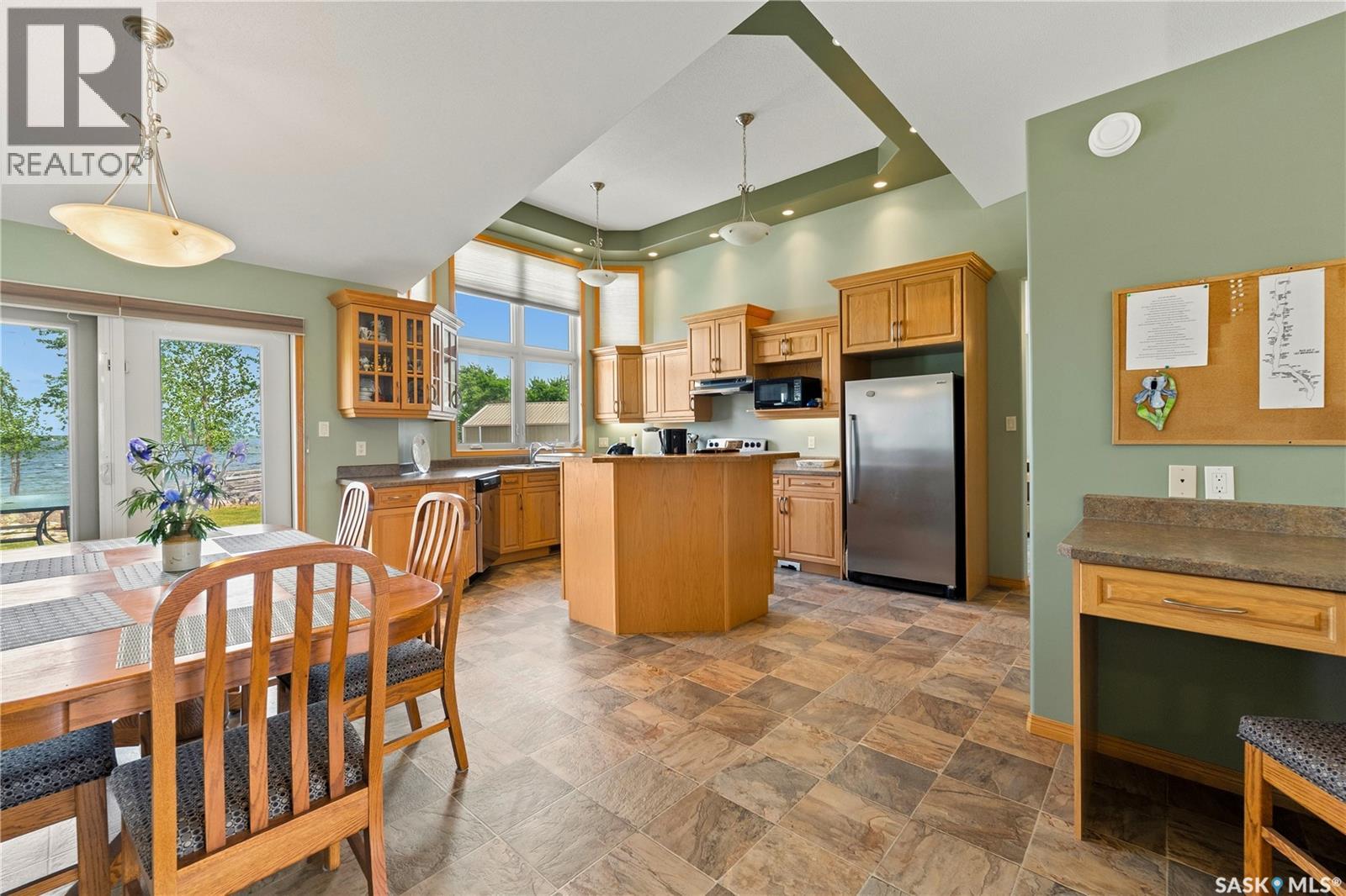 400 Lakeshore DRIVE - 21