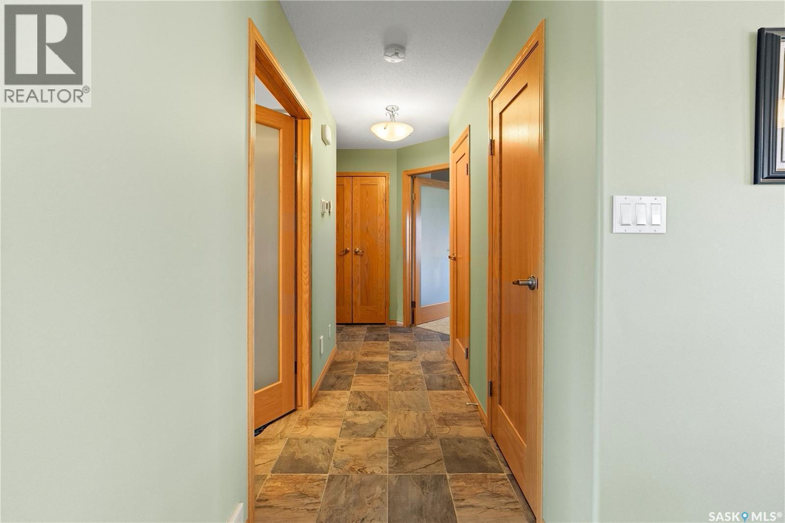 400 Lakeshore DRIVE - 35