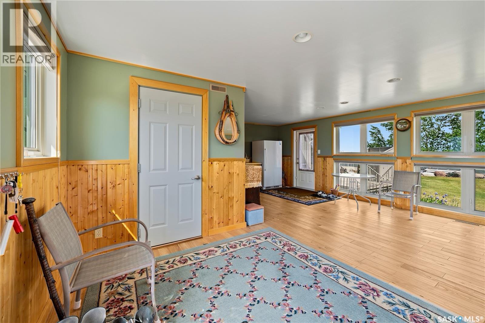 400 Lakeshore DRIVE - 8