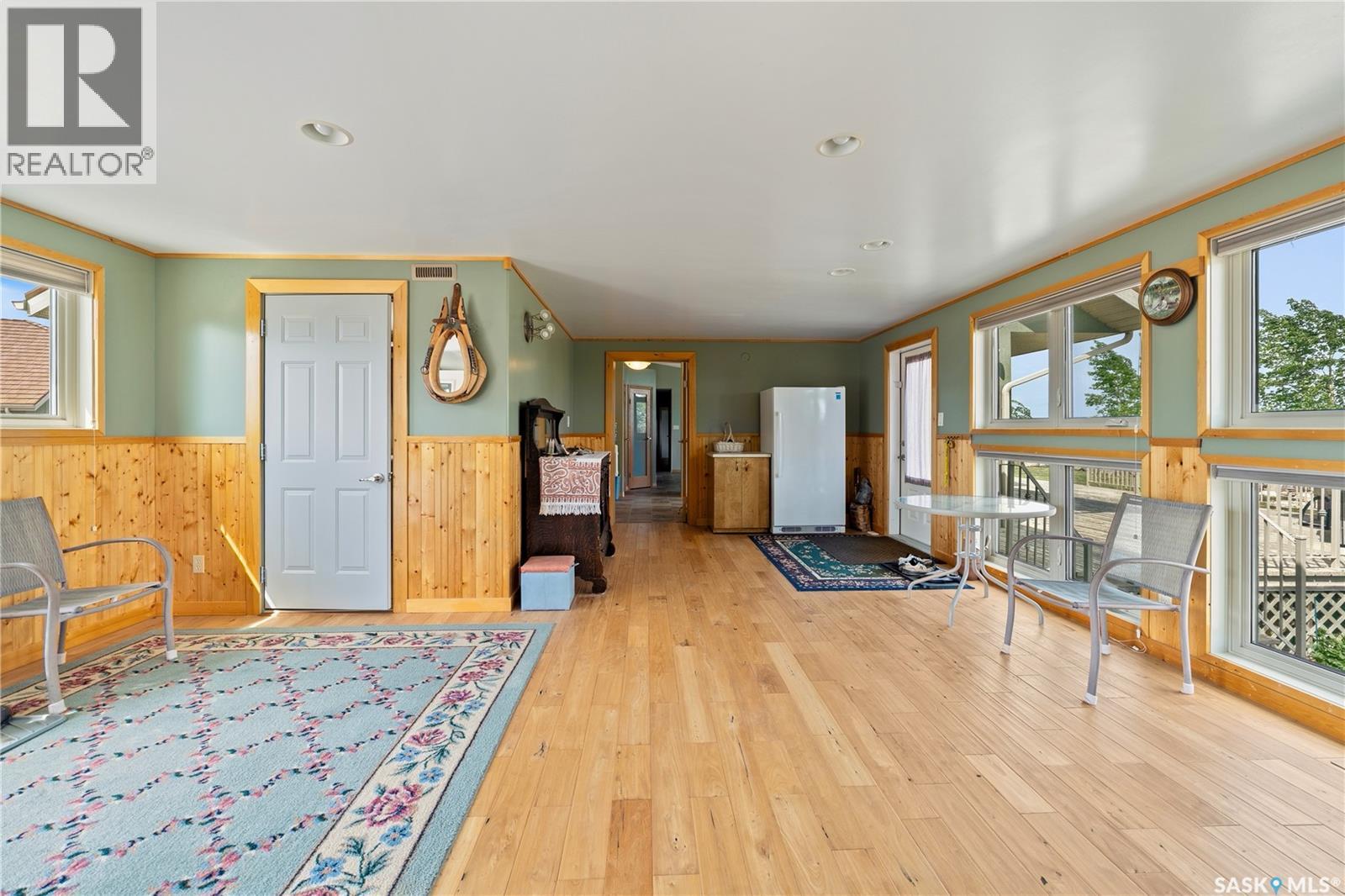 400 Lakeshore DRIVE - 11