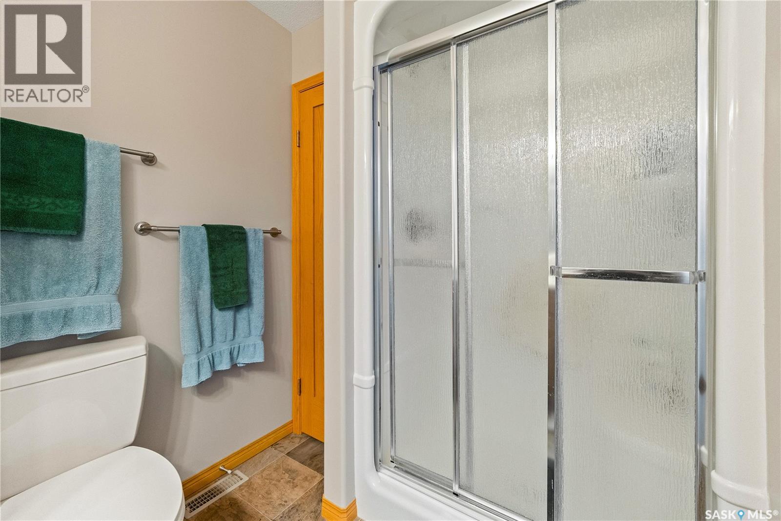 400 Lakeshore DRIVE - 37