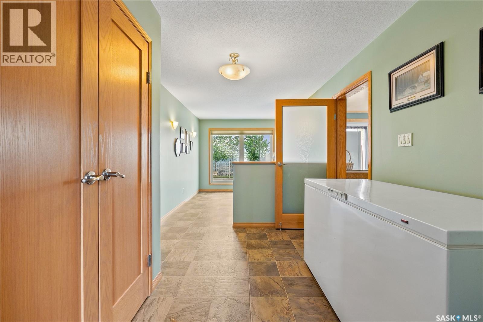 400 Lakeshore DRIVE - 17