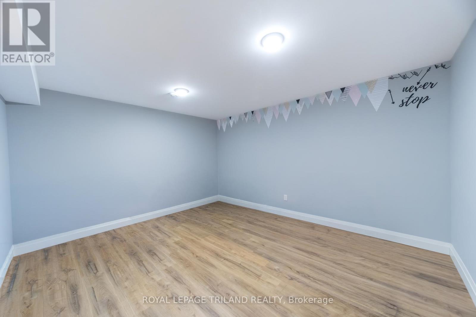 10195 RED PINE ROAD - 34