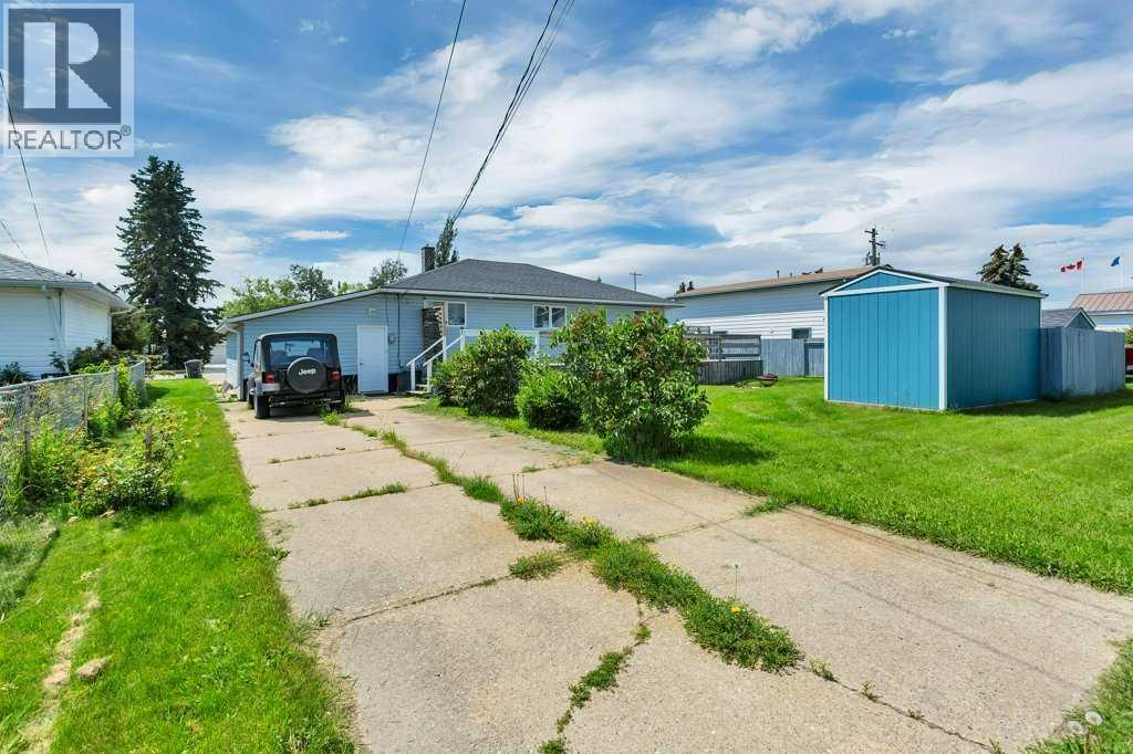 5126 52 Avenue — photo 44