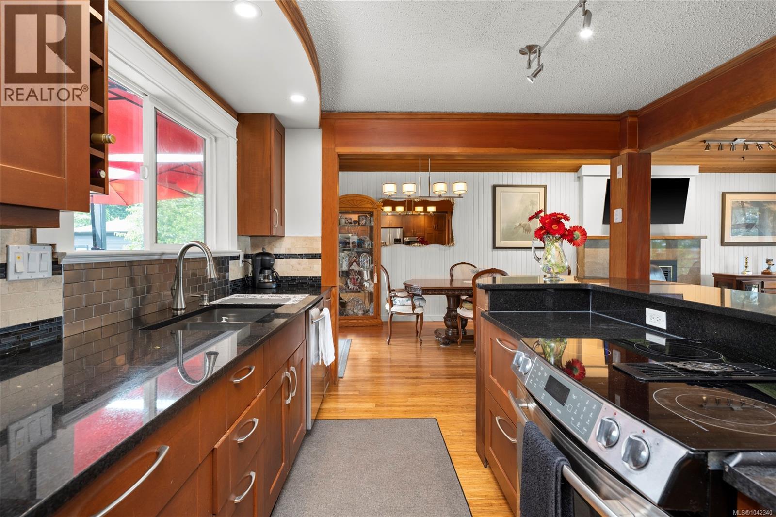 1671 Fawcett Rd - 10