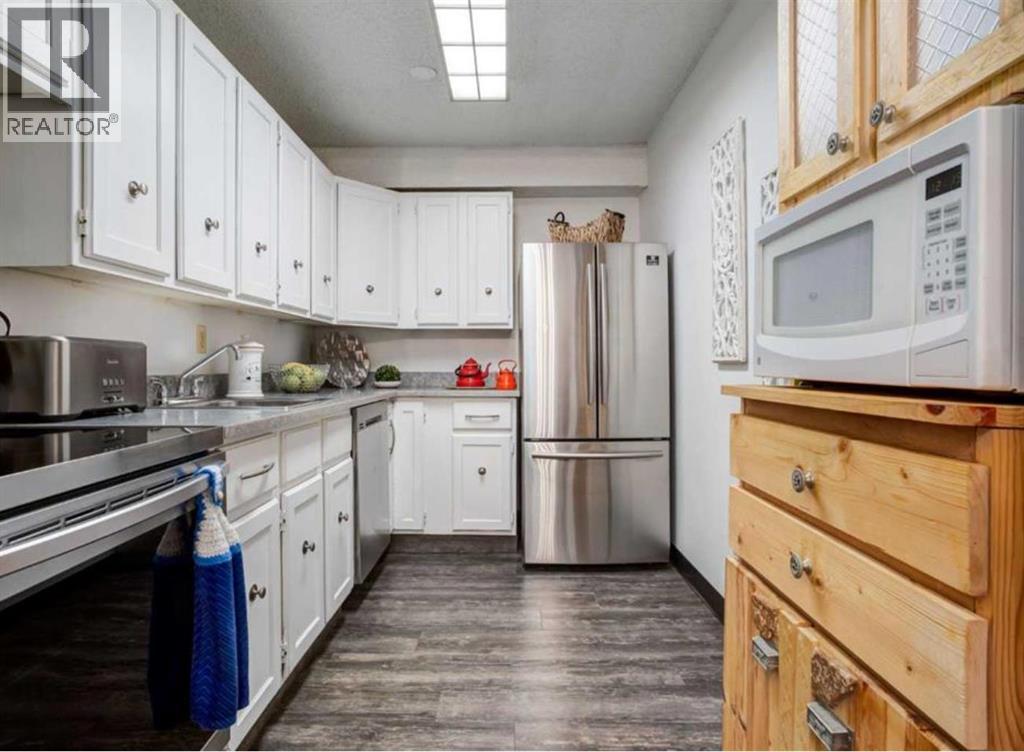 #4107 315 Southampton Drive SW - 10