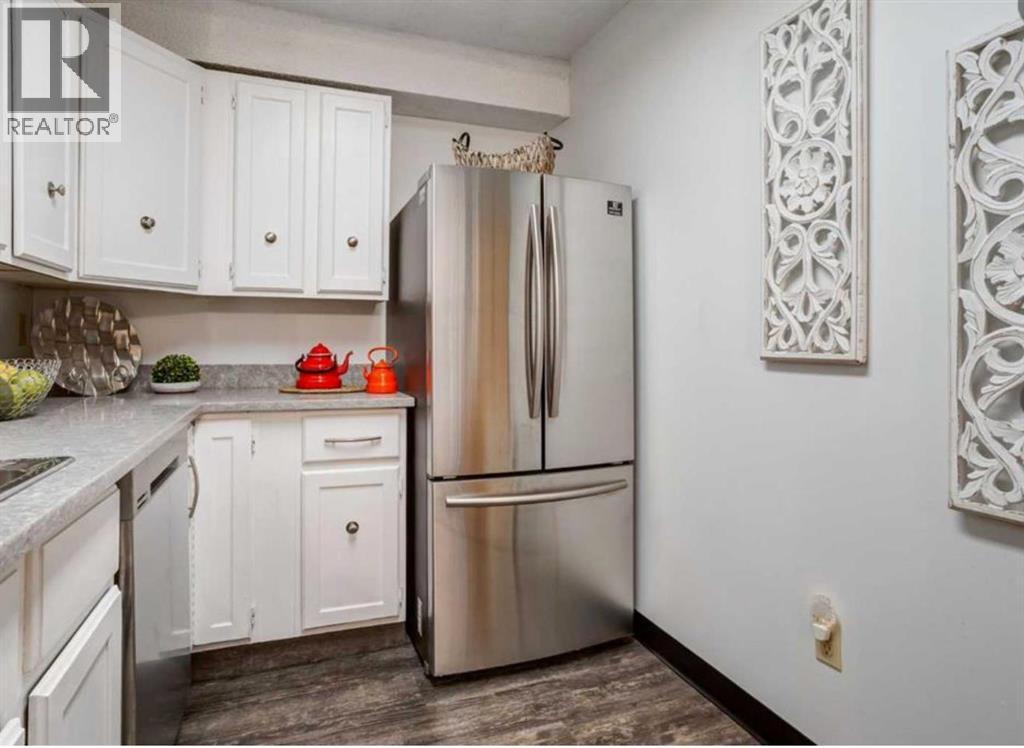 #4107 315 Southampton Drive SW - 13