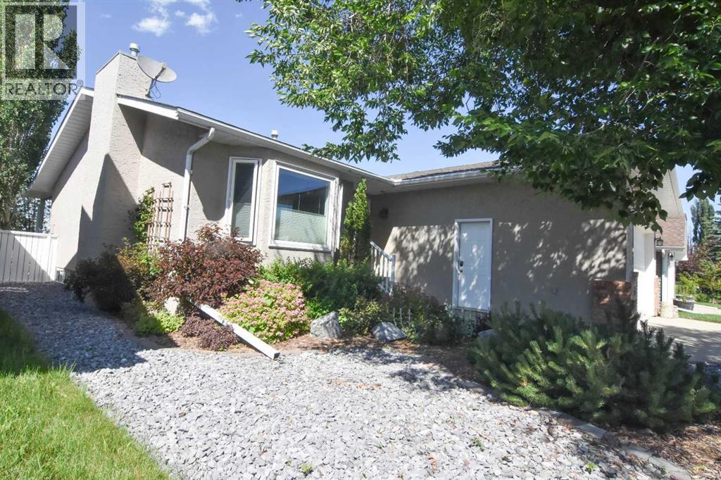 254 Maple Grove Crescent - photo 3