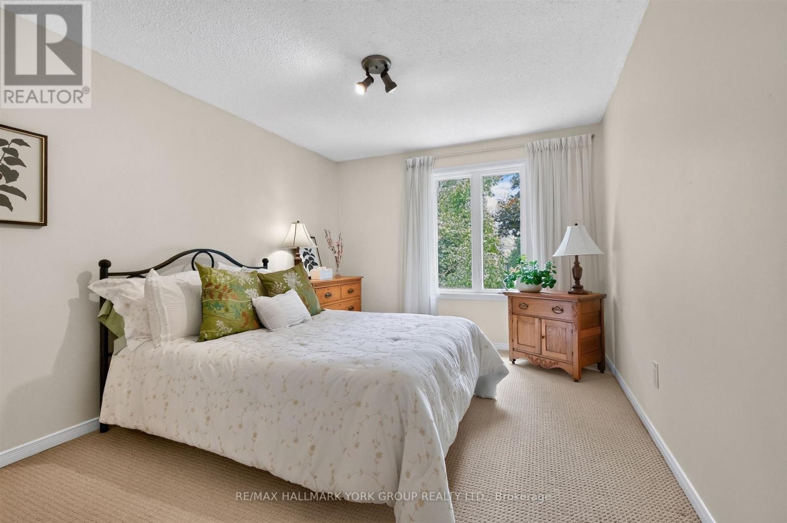263 JOHN BOWSER CRESCENT - 25