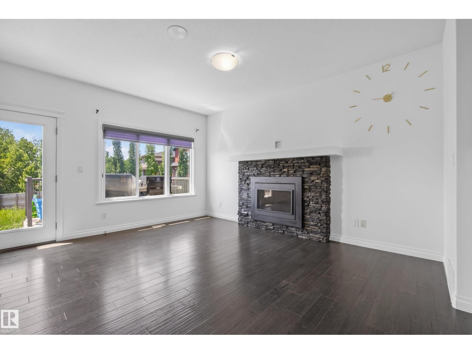 720 CHARLESWORTH WY SW — photo 17